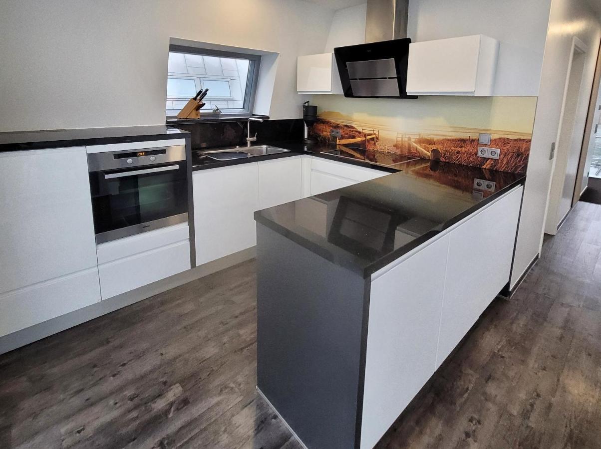 Schwimmendes Ferienhaus Sky Elsterheide Luaran gambar