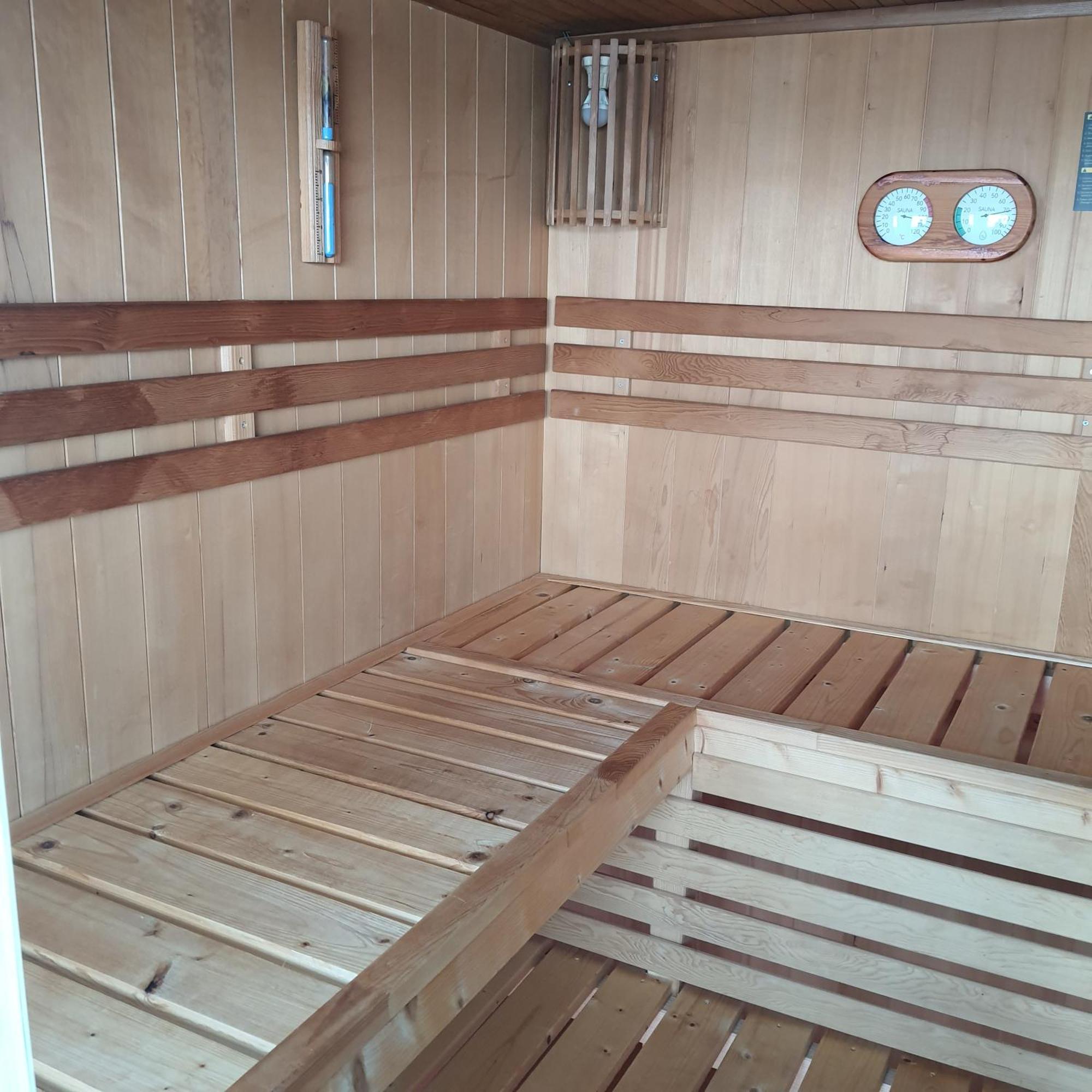 Schwimmendes Ferienhaus Sky Elsterheide Luaran gambar