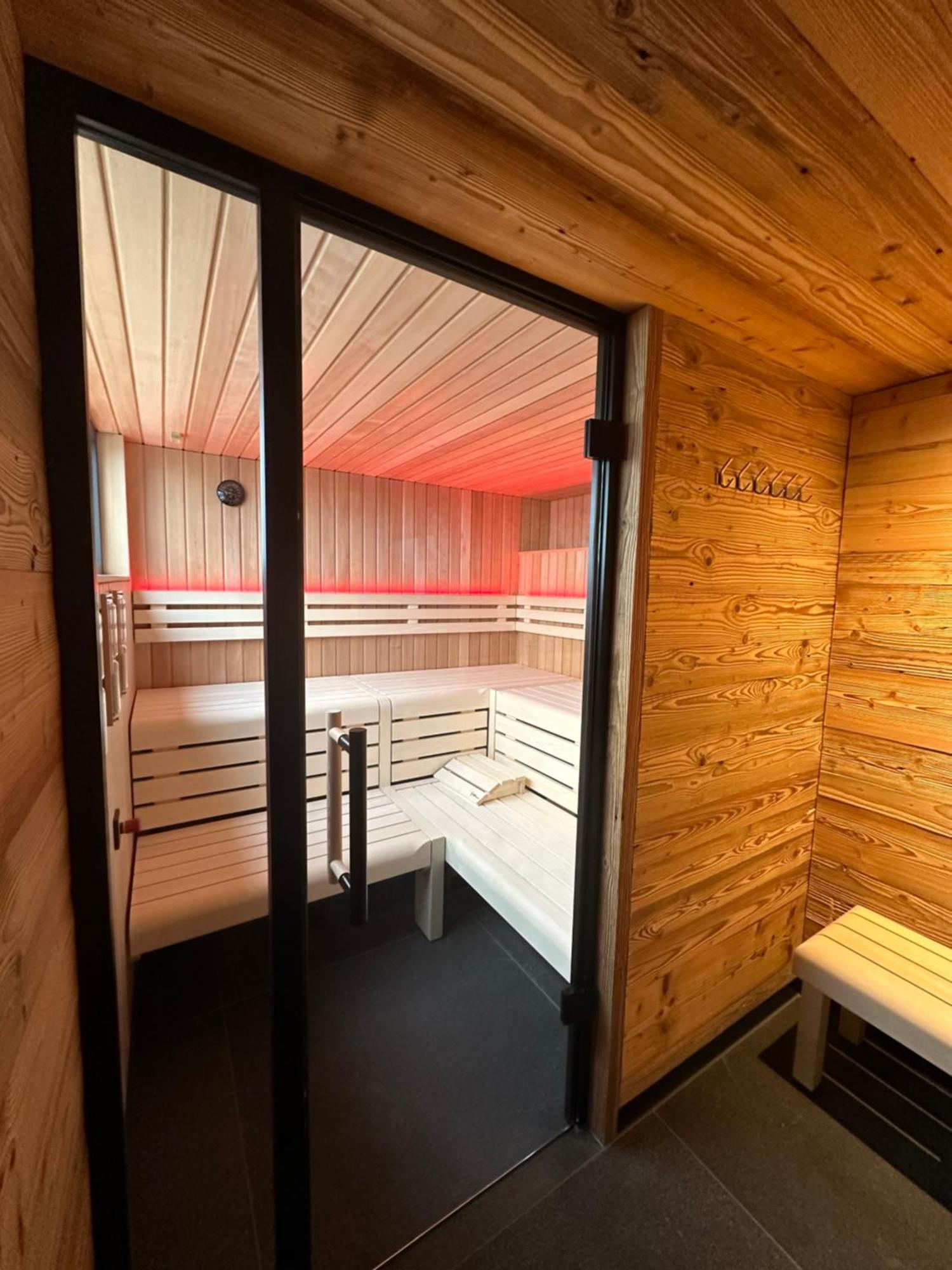 Schwimmendes Ferienhaus Sky Elsterheide Luaran gambar